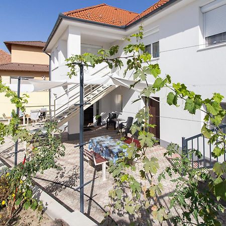 Deli Terasz A Apartman Free Parking, Self-Check-In Anytime Győr Buitenkant foto