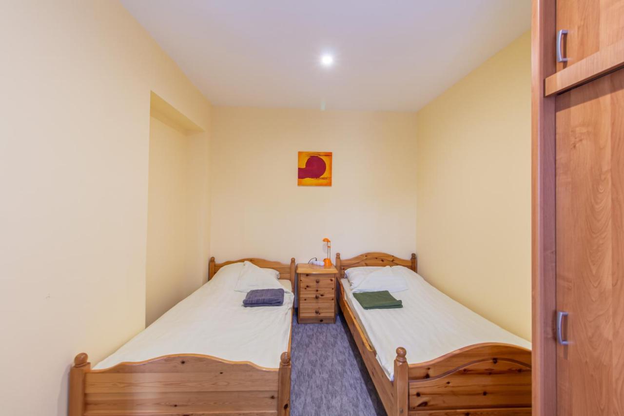Deli Terasz A Apartman Free Parking, Self-Check-In Anytime Győr Buitenkant foto