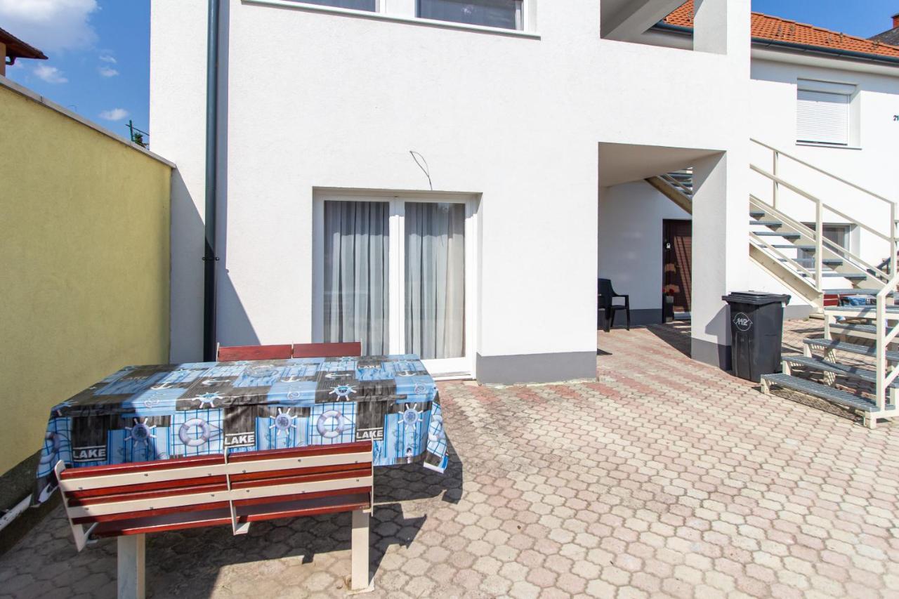 Deli Terasz A Apartman Free Parking, Self-Check-In Anytime Győr Buitenkant foto