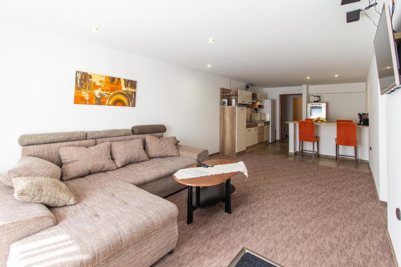 Deli Terasz A Apartman Free Parking, Self-Check-In Anytime Győr Buitenkant foto